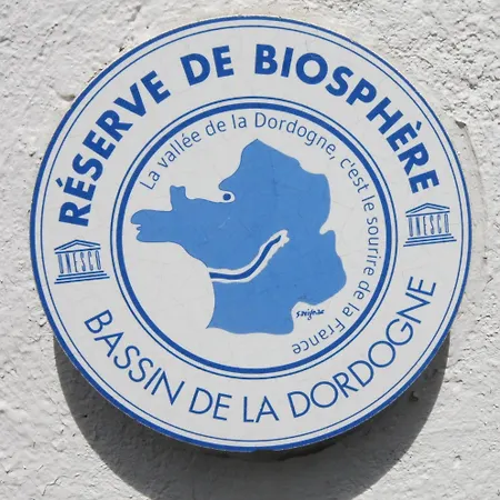 Hotel Les Roulottes De La Dordogne Champagnac  Exterior foto
