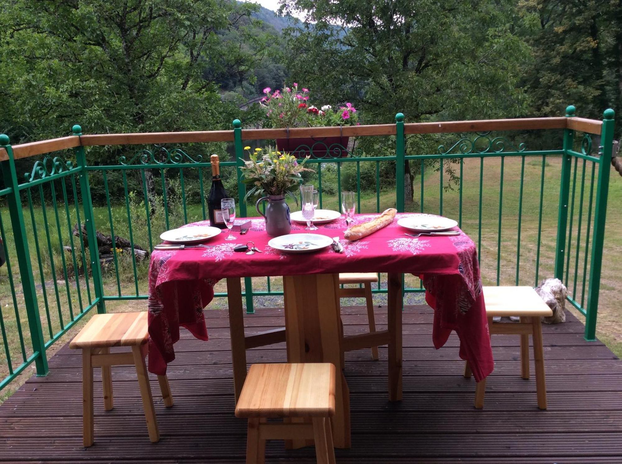 Les Roulottes De La Dordogne Luxury tent *